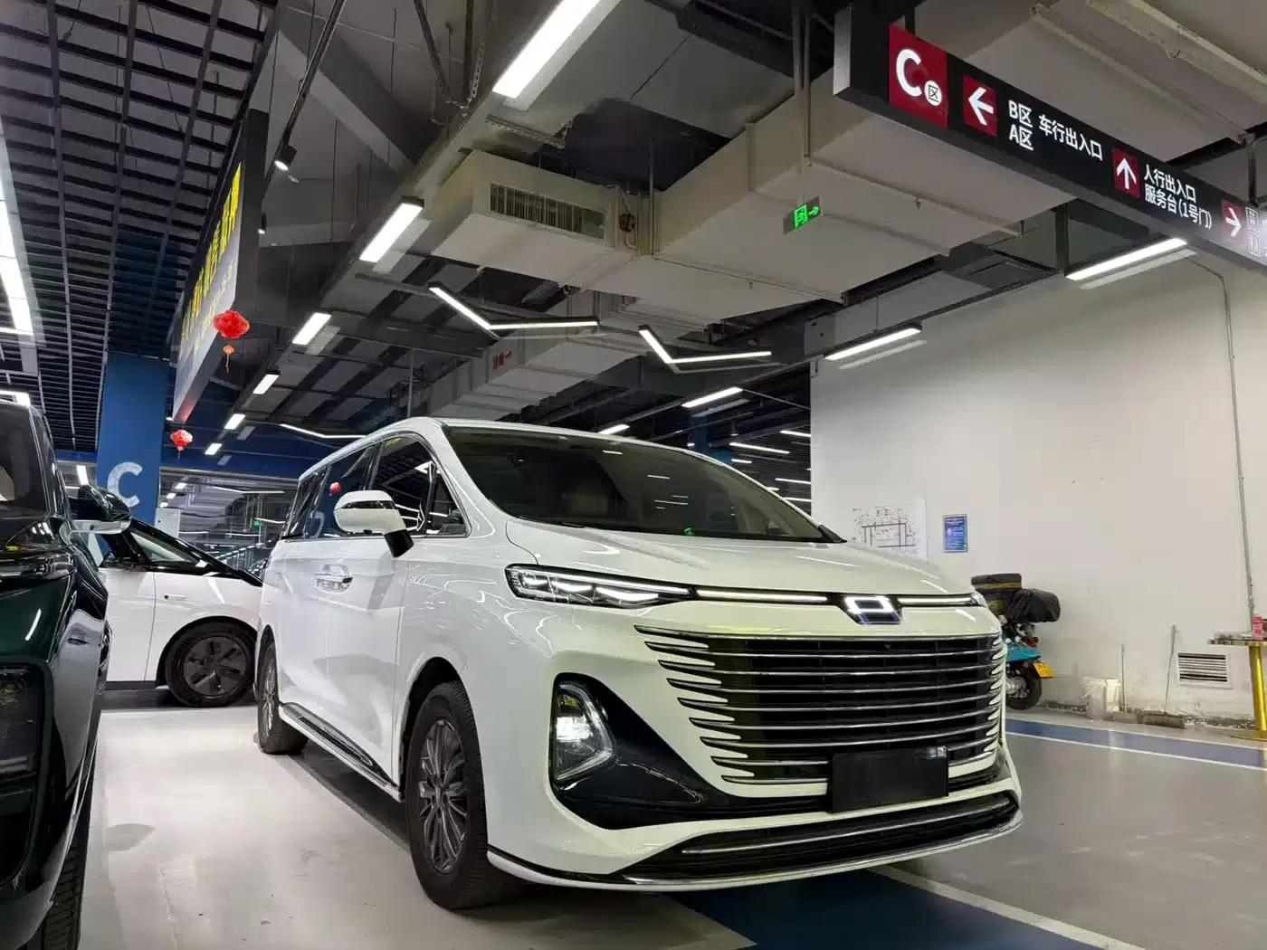 Bestune M9 2023 2.0T Premium Edition — миниатюра 3