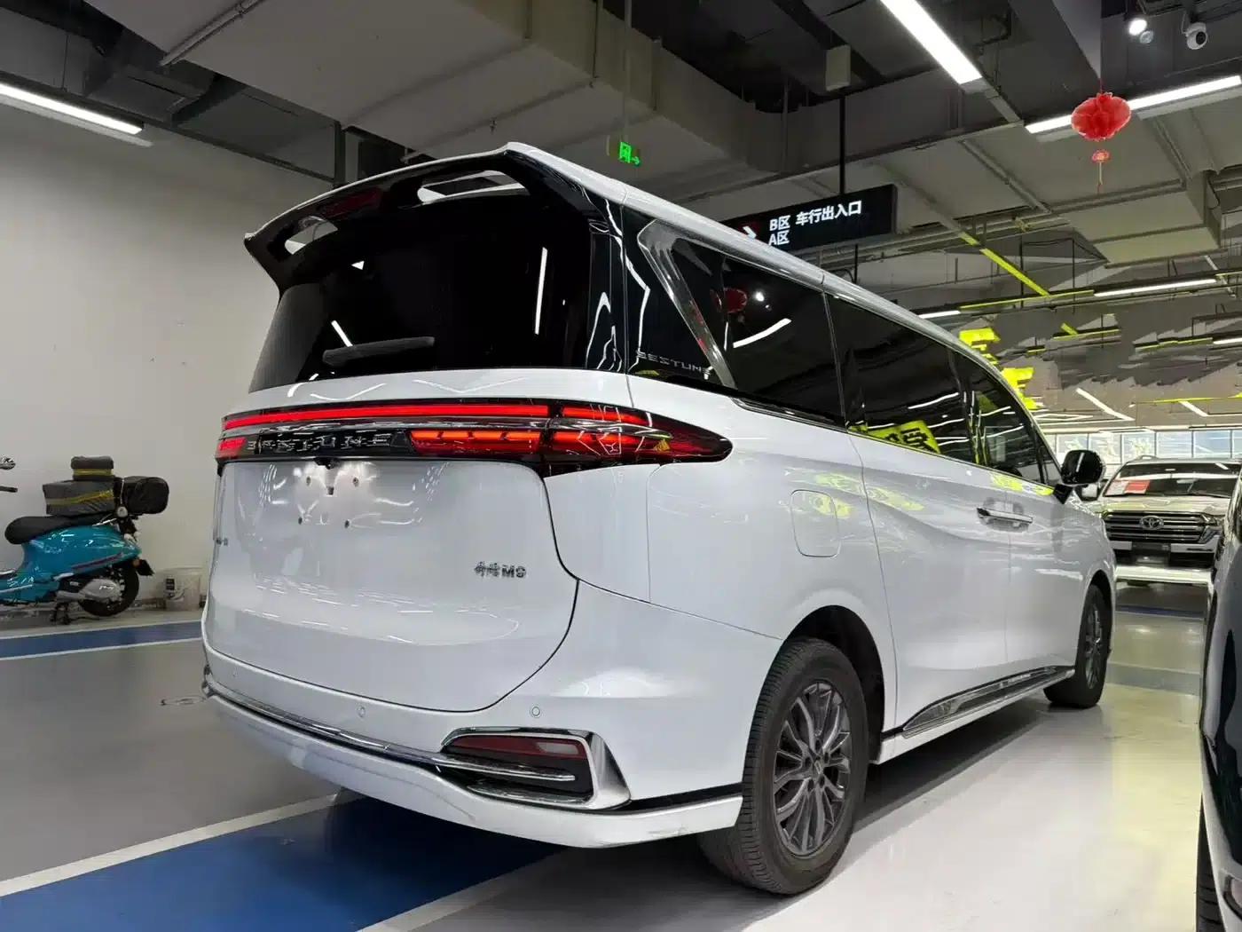 Bestune M9 2023 2.0T Premium Edition — миниатюра 6