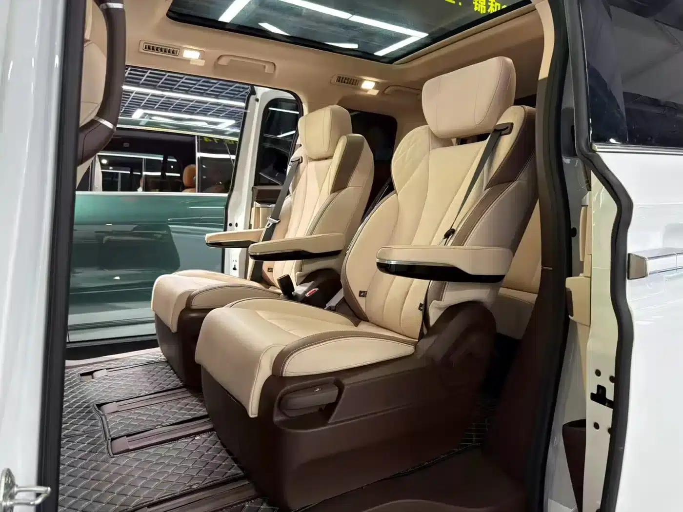 Bestune M9 2023 2.0T Premium Edition — миниатюра 9