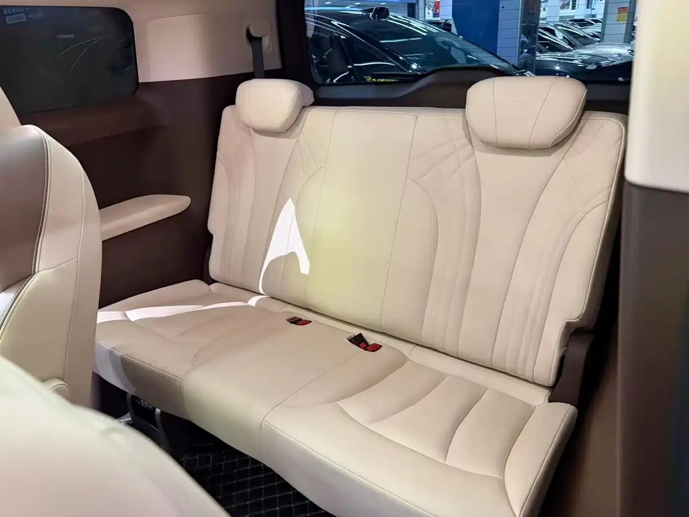 Bestune M9 2023 2.0T Premium Edition — миниатюра 10