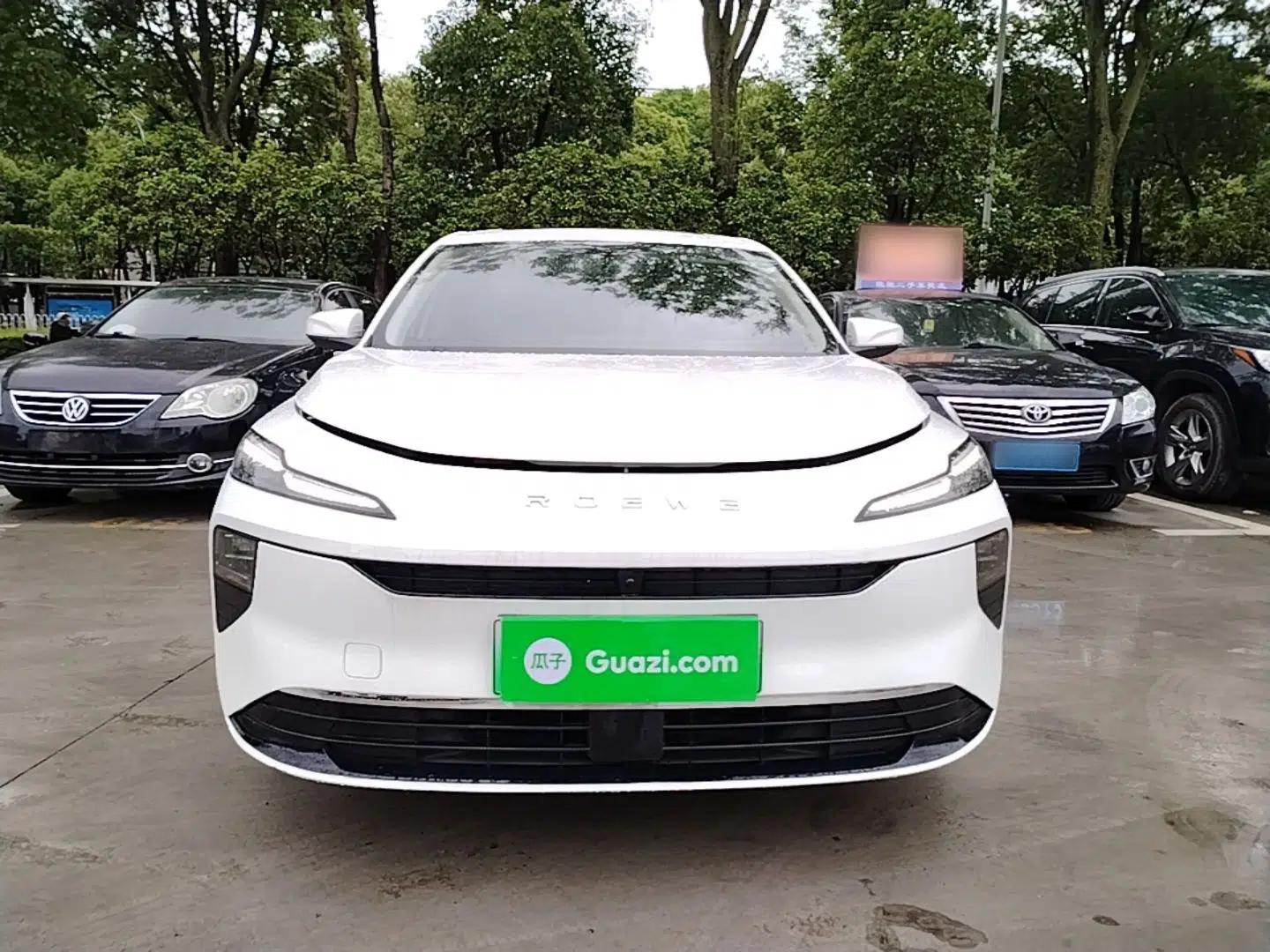 Roewe D6 2025 450 km Premium Edition — миниатюра 2
