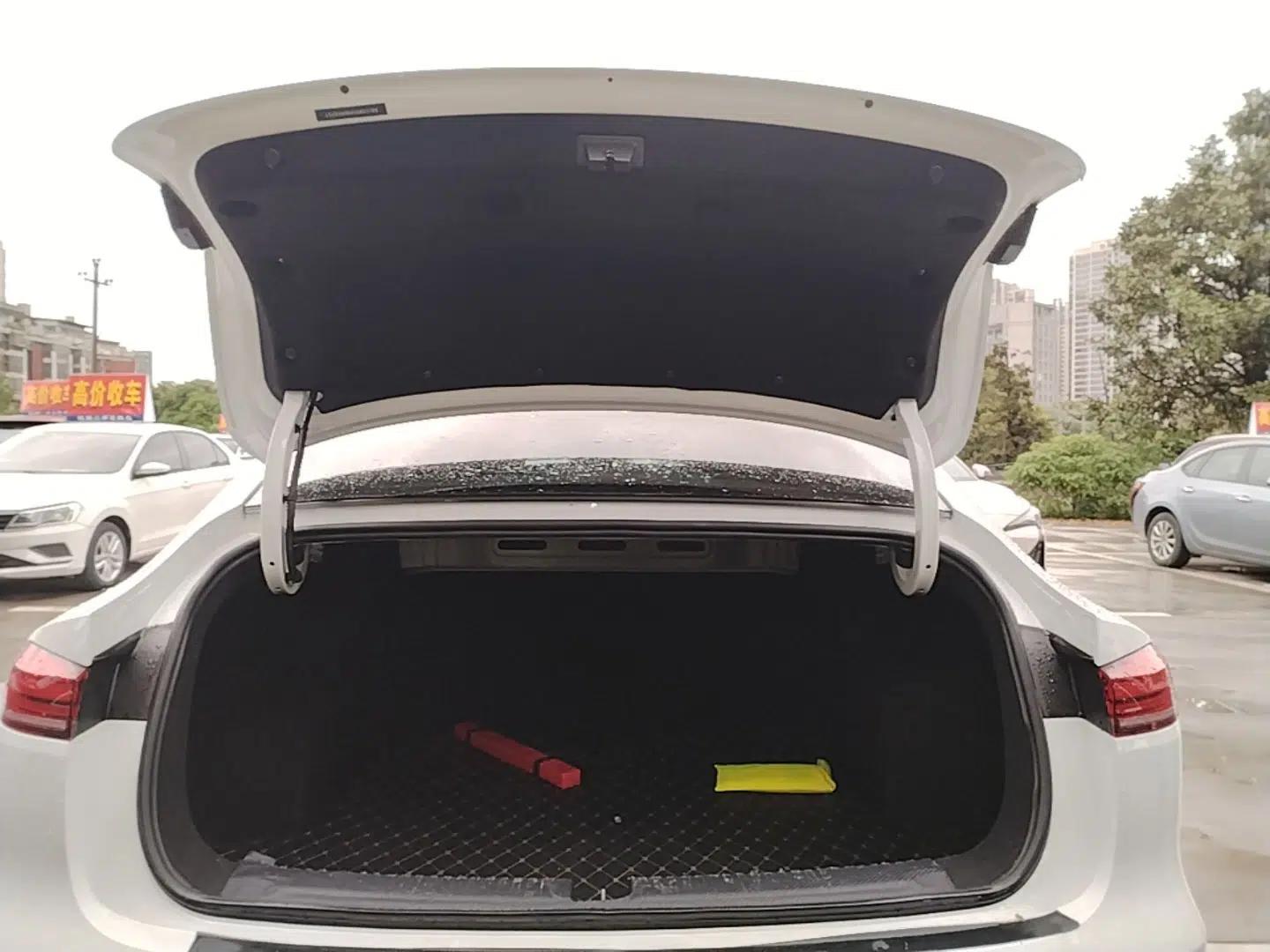 Roewe D6 2025 450 km Premium Edition — миниатюра 22