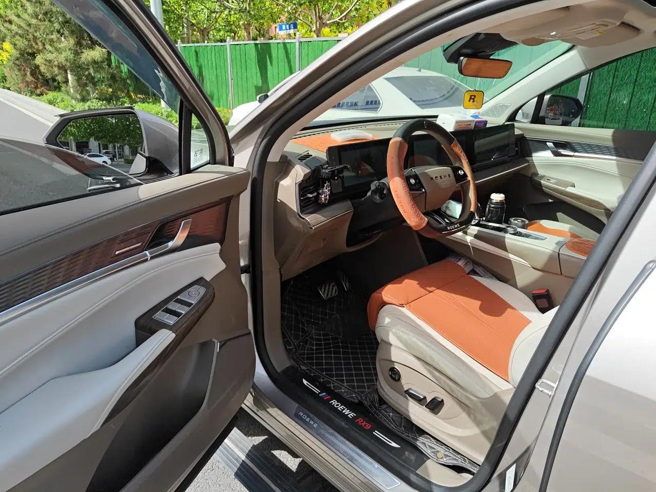 Roewe RX9 2023 2.0T Four-Wheel Drive Luxury Edition — миниатюра 17
