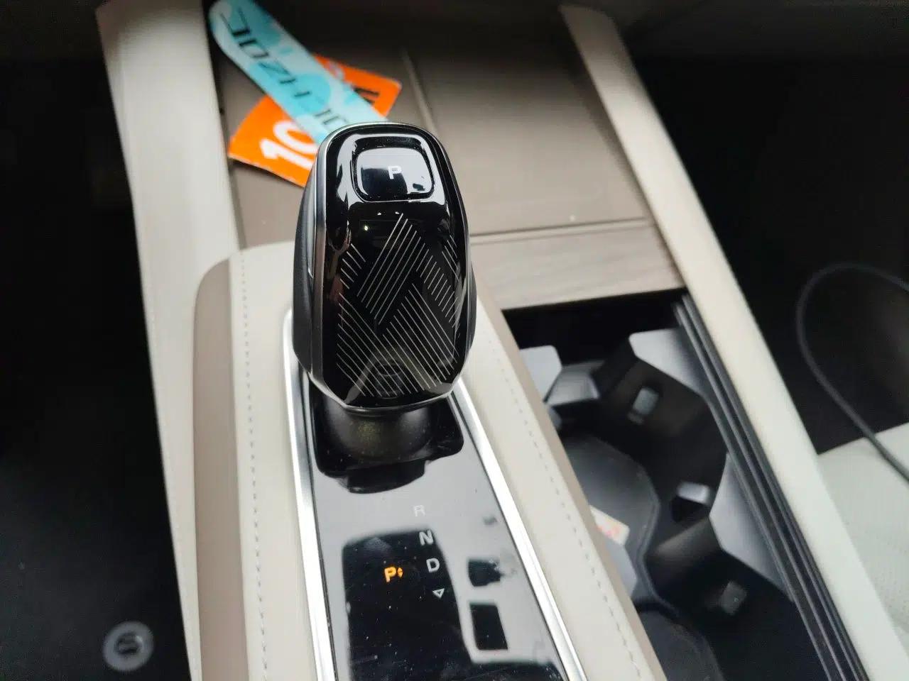 Roewe RX9 2023 2.0T Two-Wheel Drive Enjoyment Version — миниатюра 15