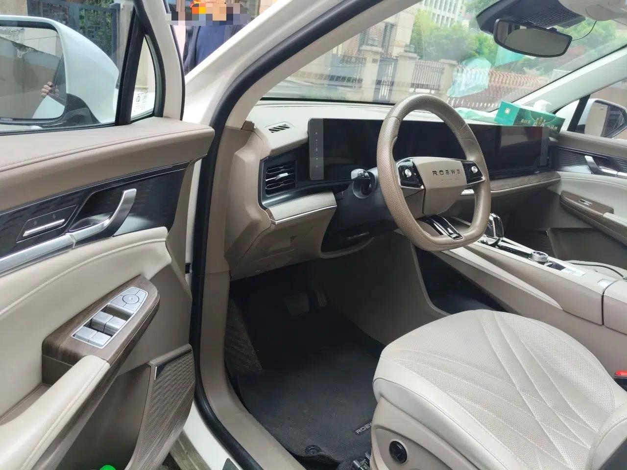 Roewe RX9 2023 2.0T Two-Wheel Drive Enjoyment Version — миниатюра 17