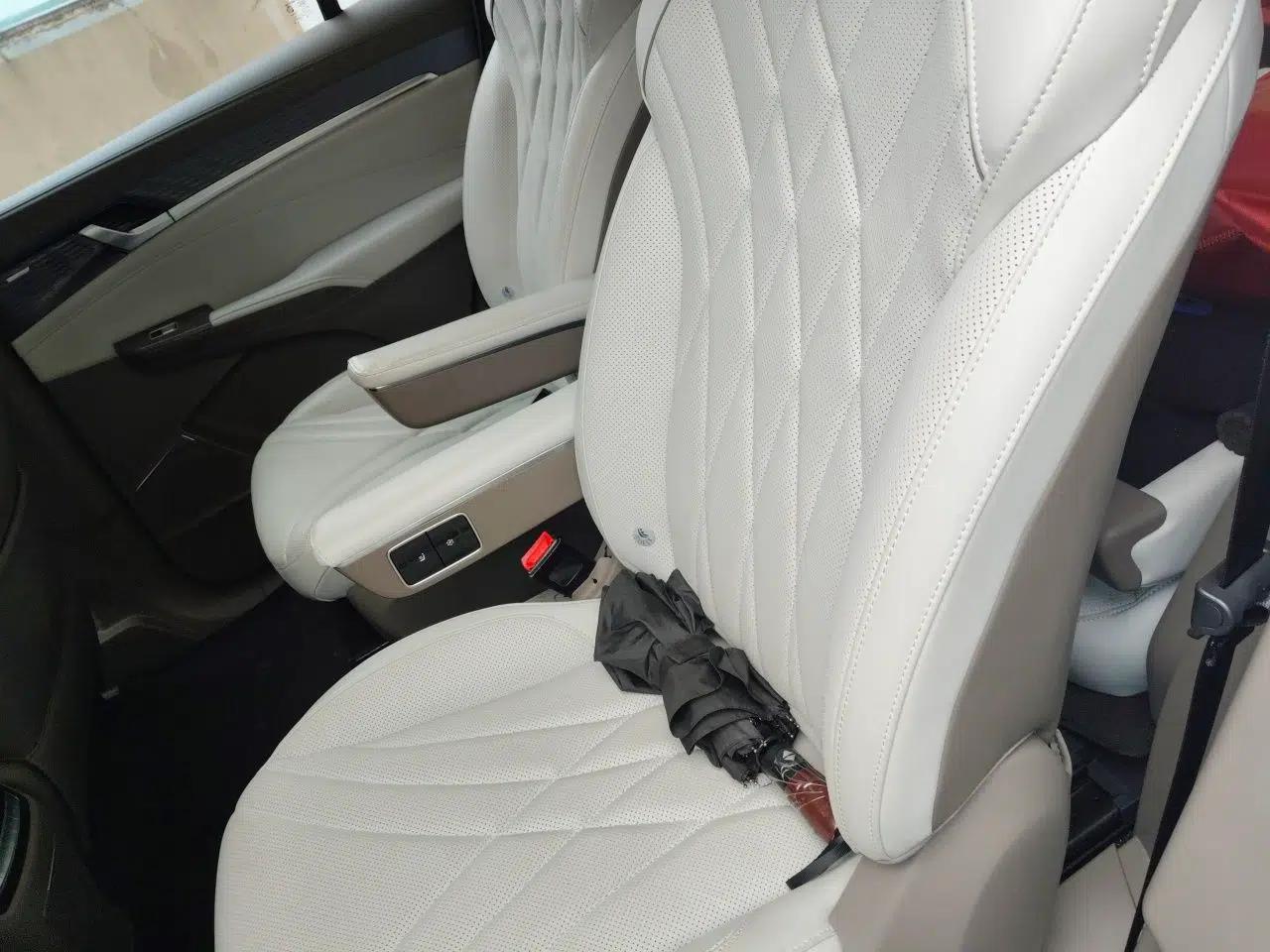 Roewe RX9 2023 2.0T Two-Wheel Drive Enjoyment Version — миниатюра 18