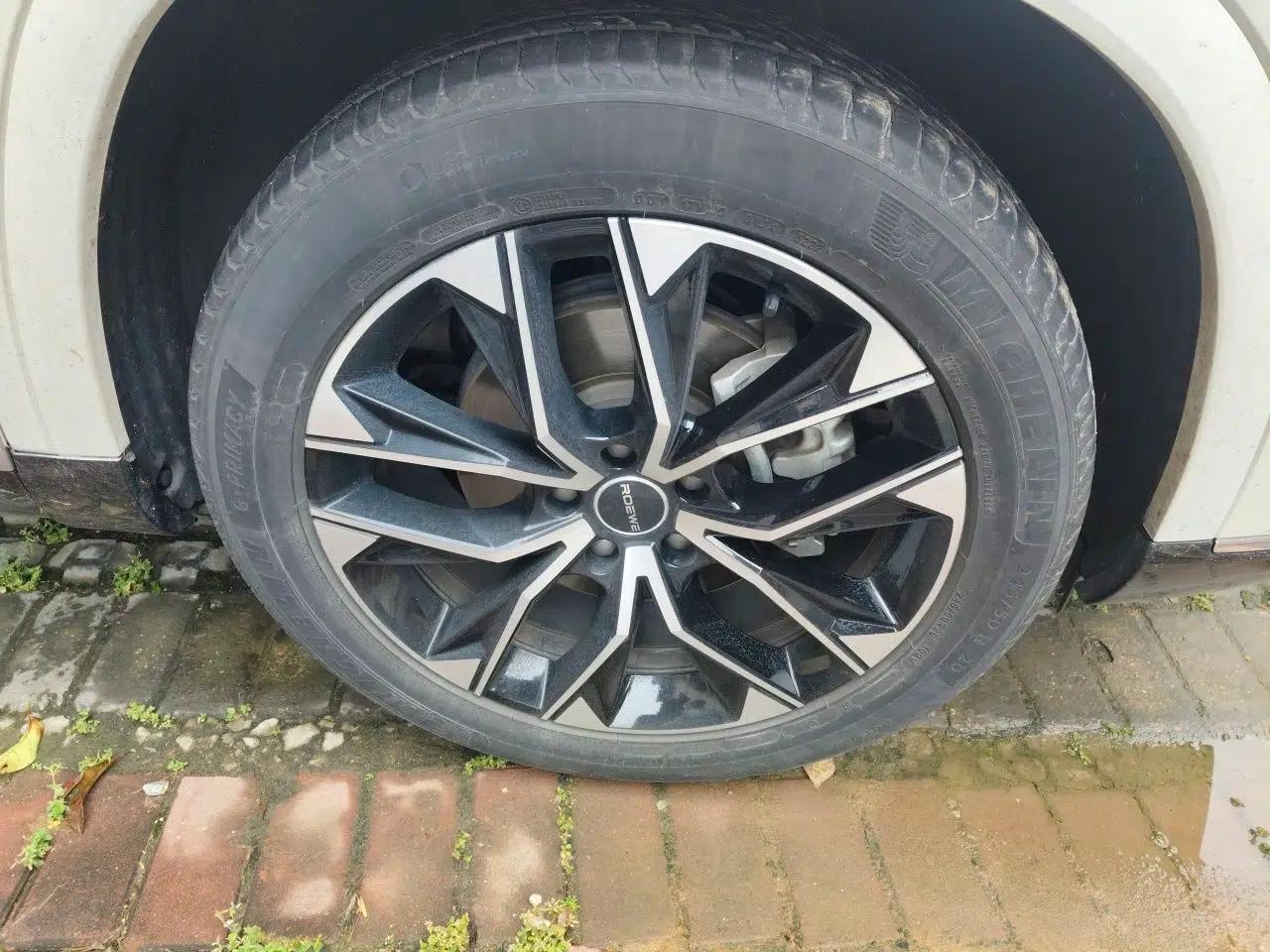 Roewe RX9 2023 2.0T Two-Wheel Drive Enjoyment Version — миниатюра 8