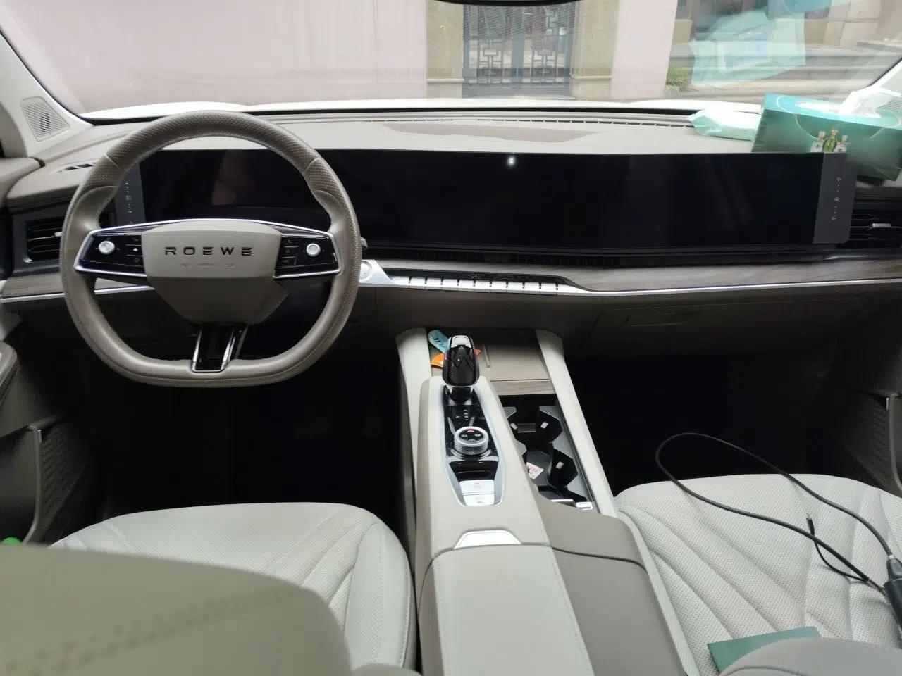 Roewe RX9 2023 2.0T Two-Wheel Drive Enjoyment Version — миниатюра 10