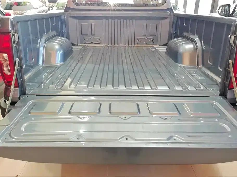 Changan F70 Blue Whale 2023 Model 2.0T Gasoline Automatic Two-Wheel Drive Wealth Creation Edition (Long Wheelbase) — миниатюра 4