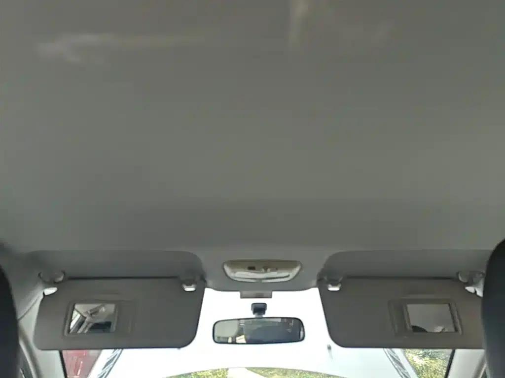 Great Wall M4 2012 1.5L Manual Comfort Model — миниатюра 18