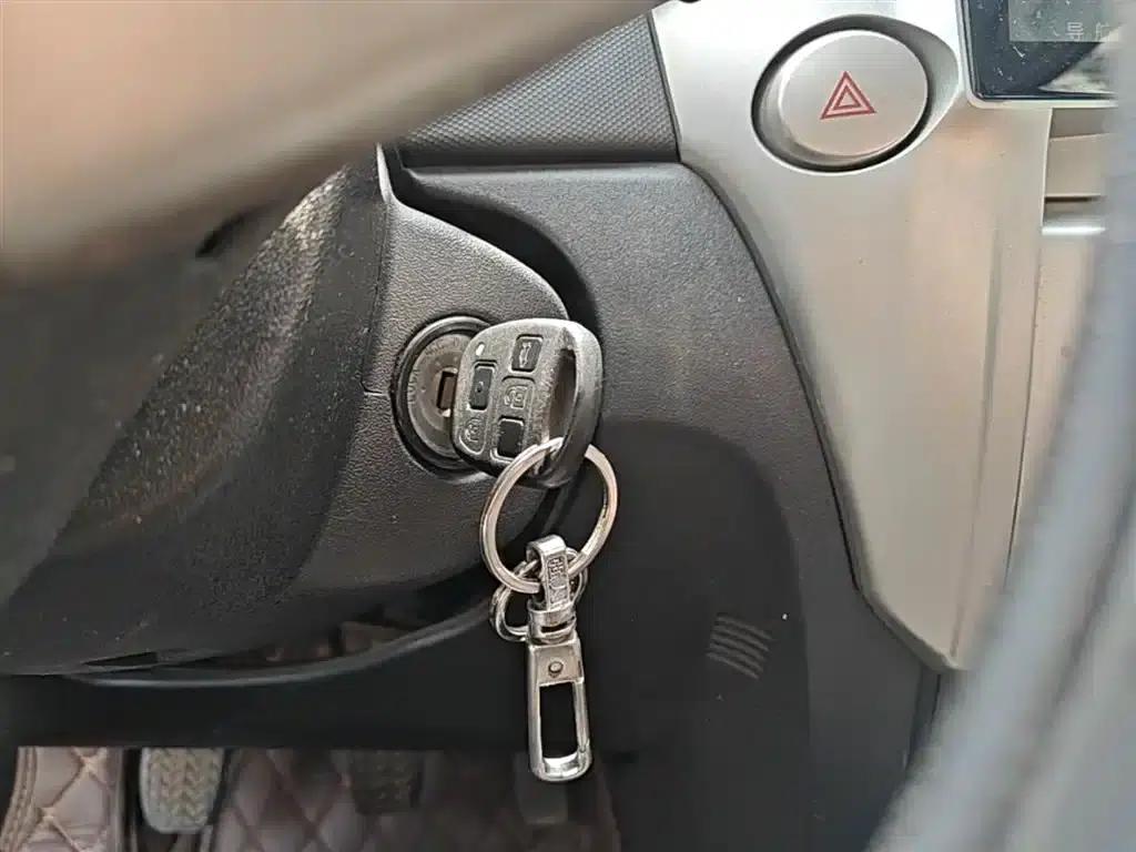 Great Wall M4 2012 1.5L Manual Comfort Model — миниатюра 9