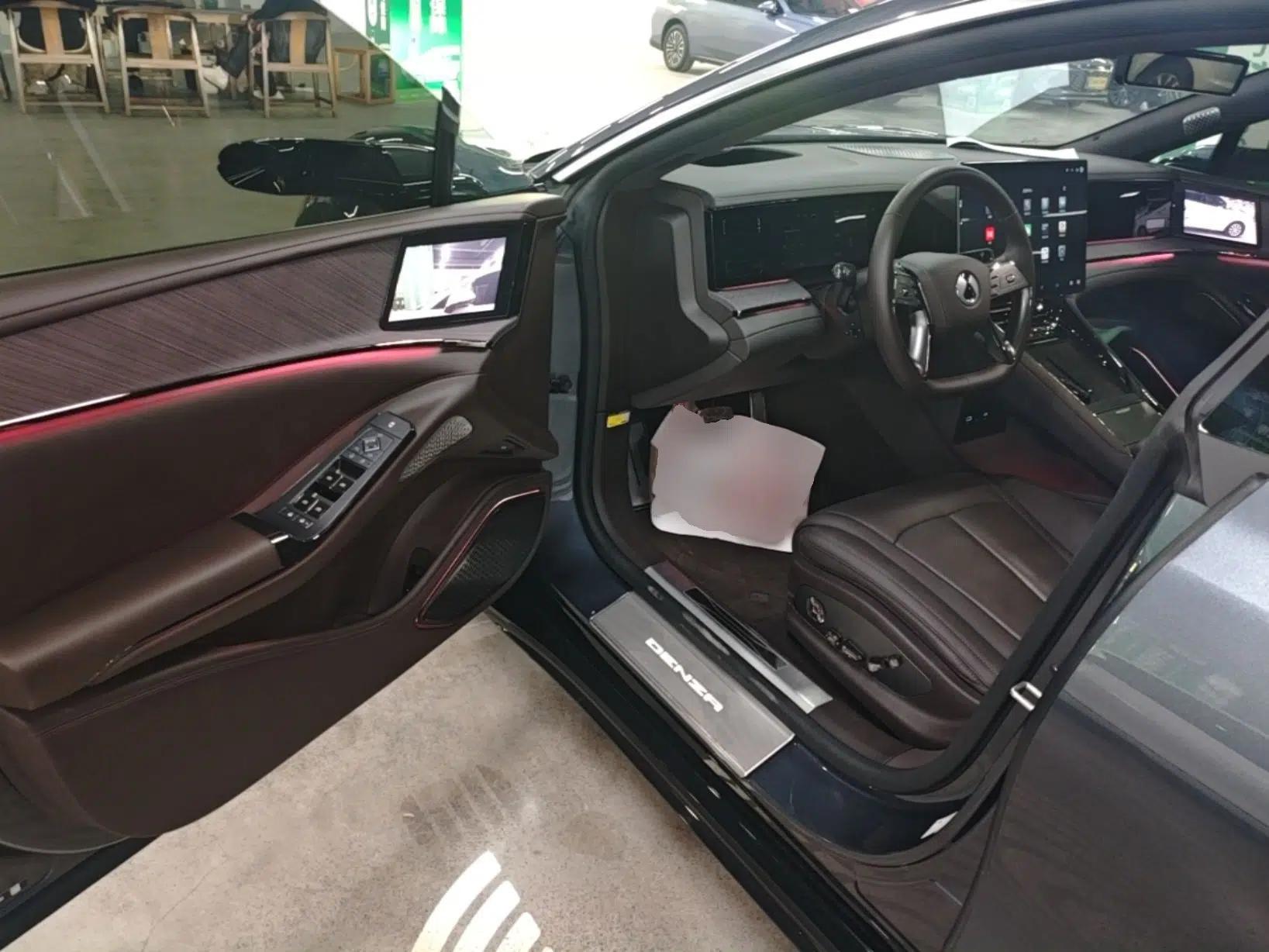 Denza Z9 2024 1100 km All-Wheel-Drive Ultra Version — миниатюра 18