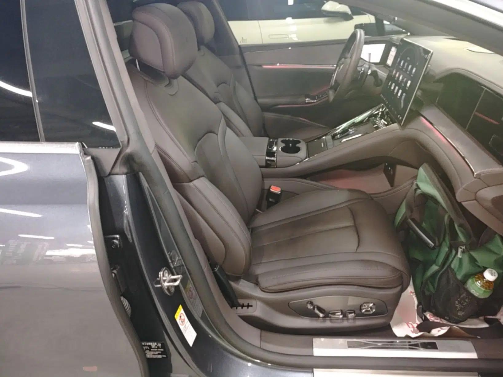 Denza Z9 2024 1100 km All-Wheel-Drive Ultra Version — миниатюра 23
