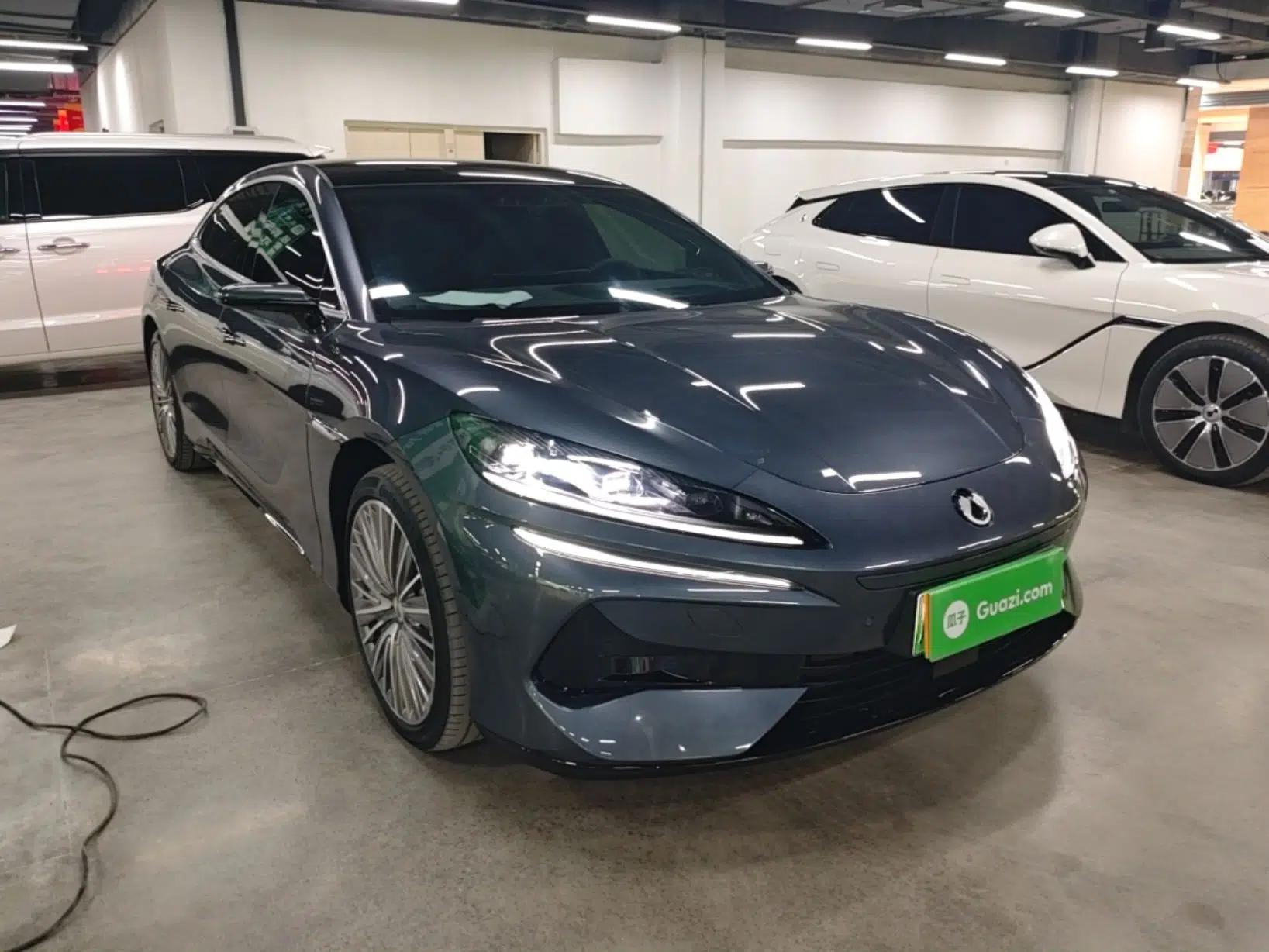 Denza Z9 2024 1100 km All-Wheel-Drive Ultra Version — миниатюра 6