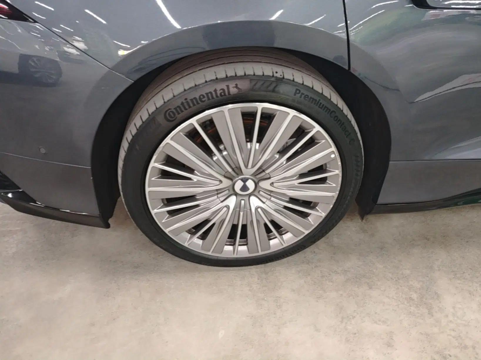 Denza Z9 2024 1100 km All-Wheel-Drive Ultra Version — миниатюра 10