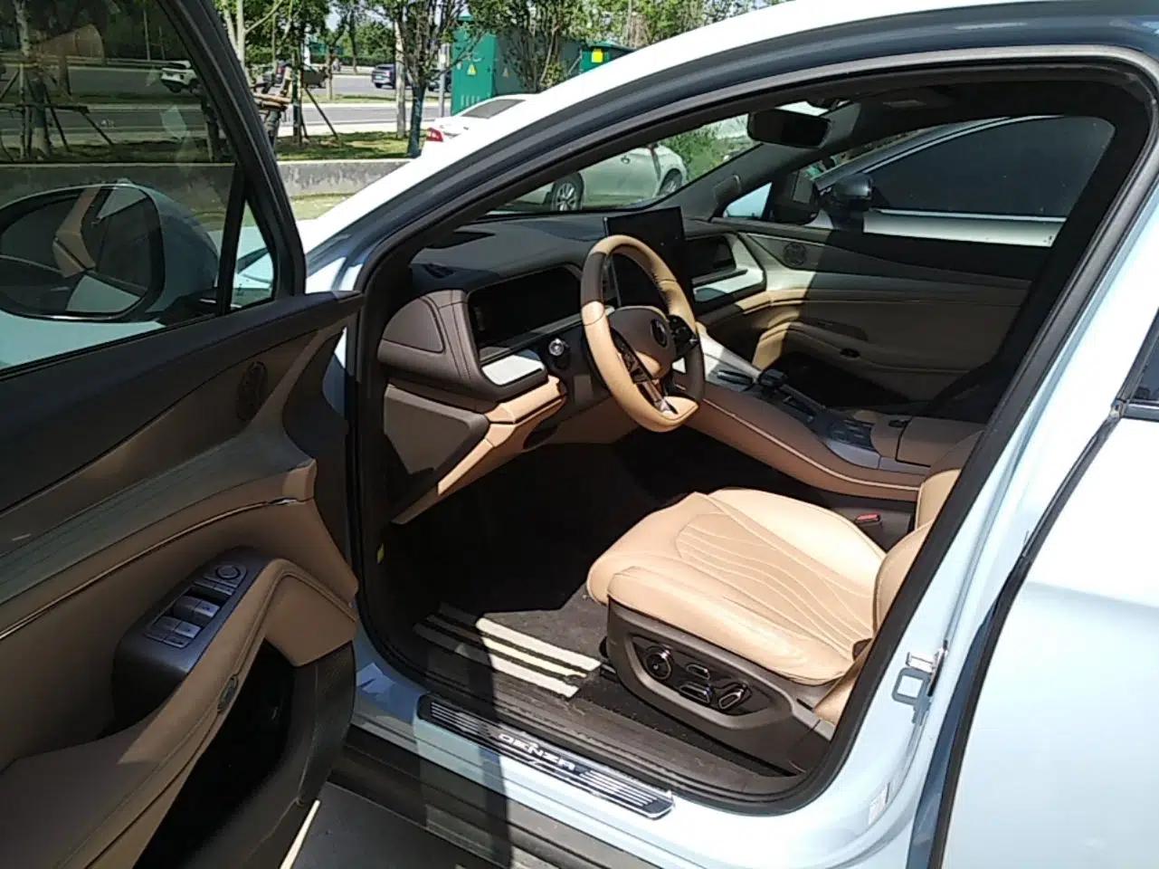 Denza N7 2023 Long-Range Performance Edition — миниатюра 19