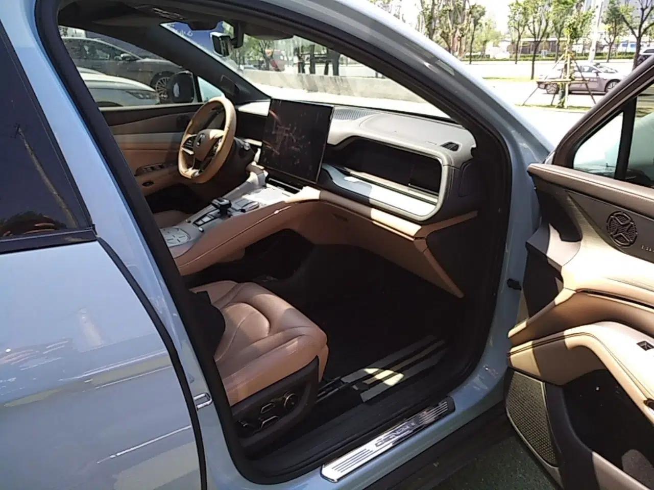 Denza N7 2023 Long-Range Performance Edition — миниатюра 23