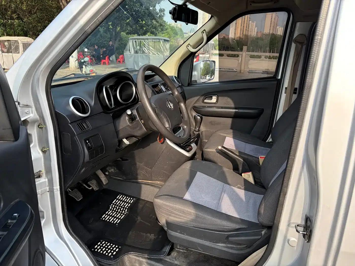 Changan Ruixing M70 2019 1.5L Comfort 6-seater National VI Flat Top Rear Hatchback DAM15KL — миниатюра 4