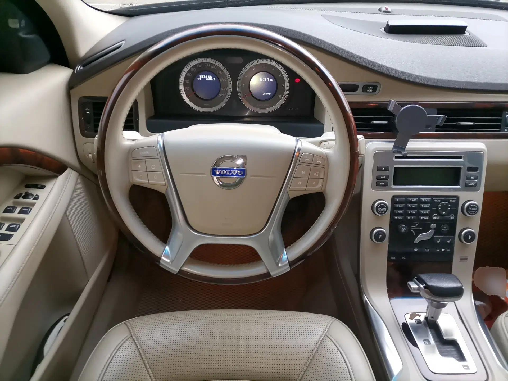 Volvo S80L 2011 2.0T ZhiZun Edition — миниатюра 11