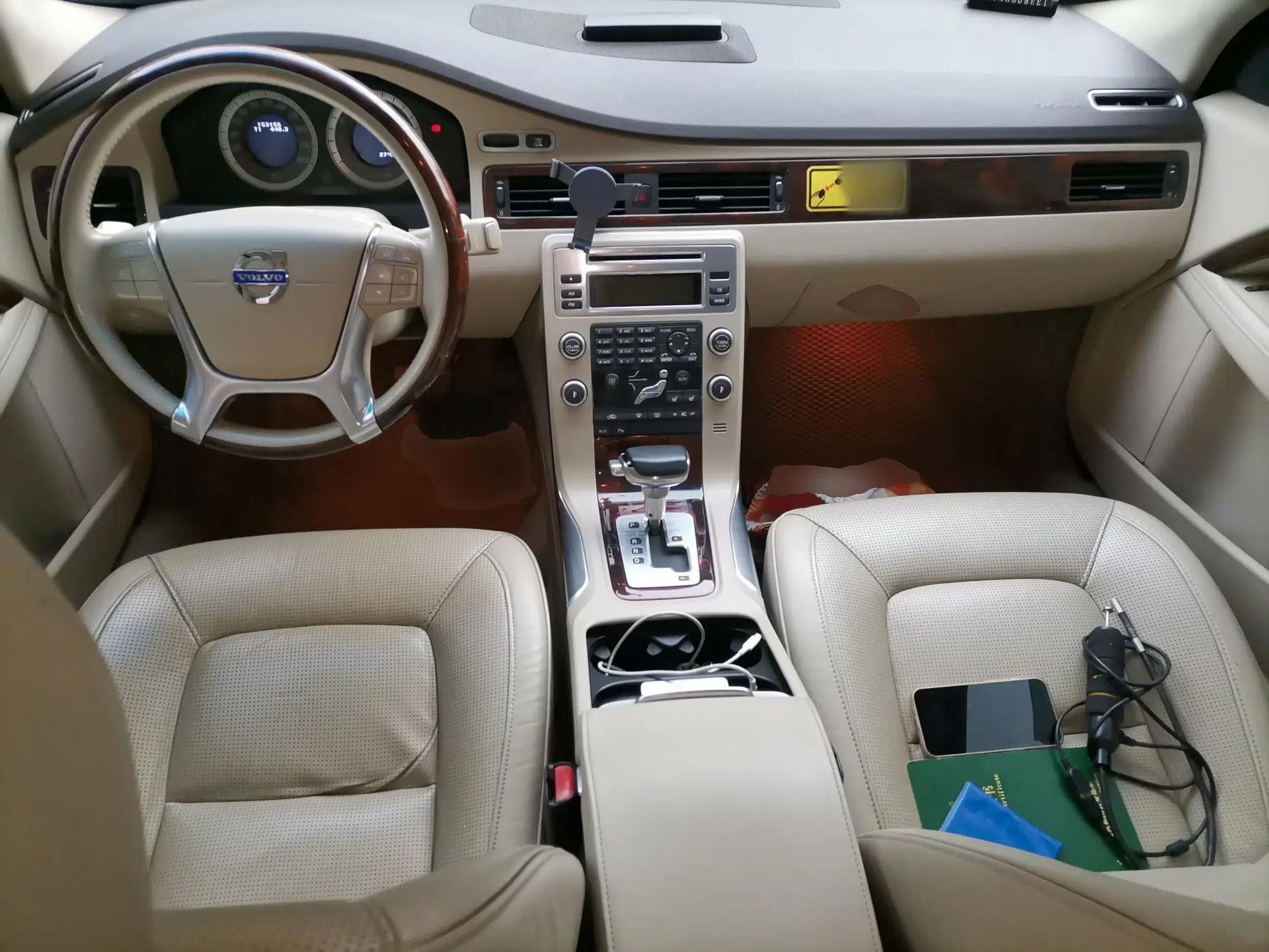 Volvo S80L 2011 2.0T ZhiZun Edition — миниатюра 10