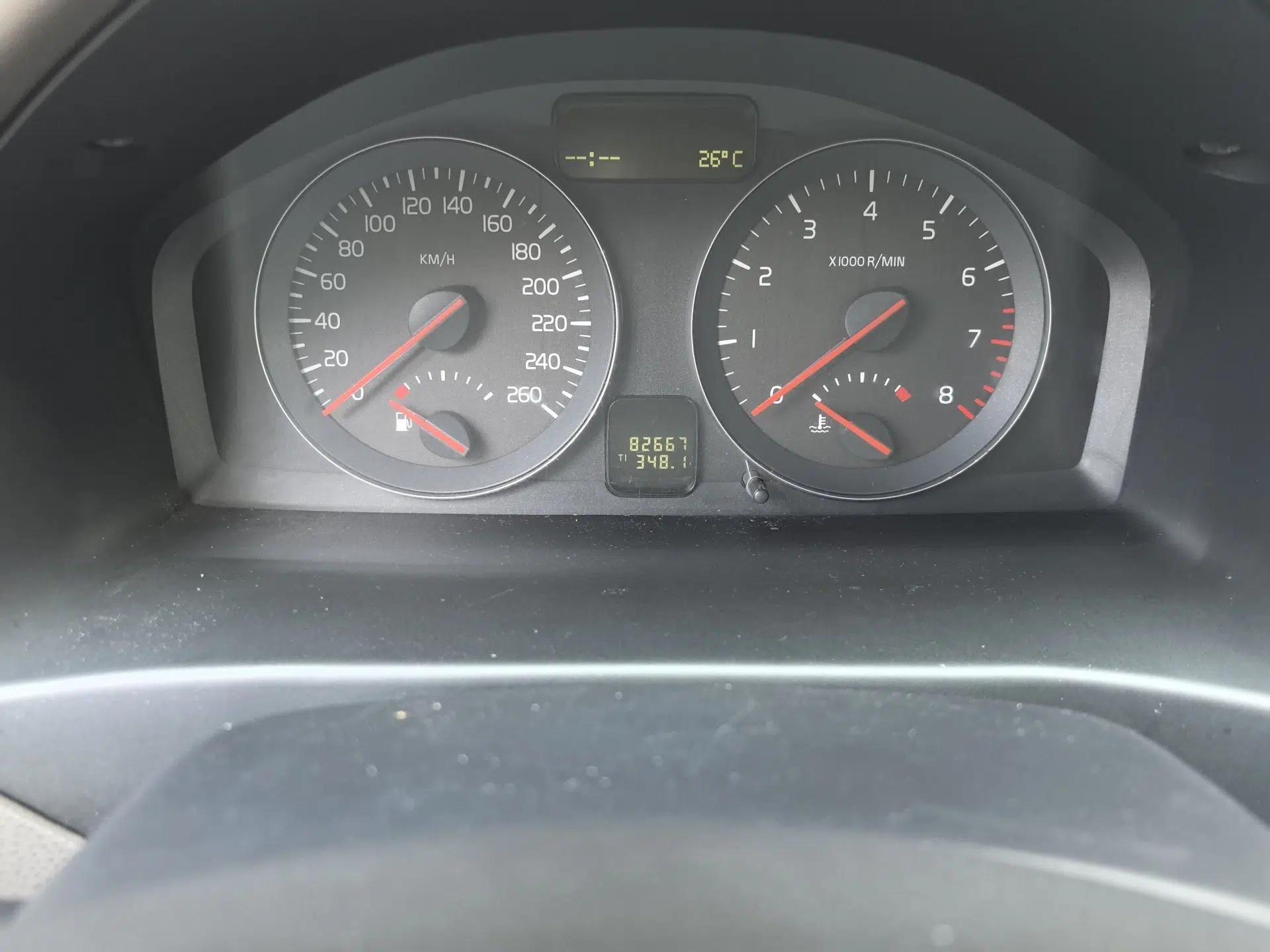 Volvo S40 2011 2.0L Automatic ZhiShang Edition — миниатюра 13