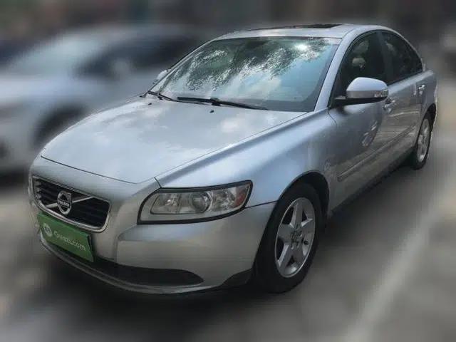Volvo S40 2011 2.0L Automatic ZhiShang Edition