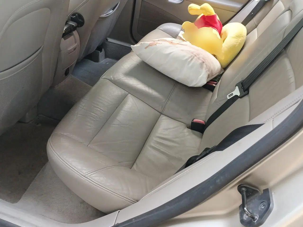 Volvo S40 2011 2.0L Automatic ZhiShang Edition — миниатюра 18