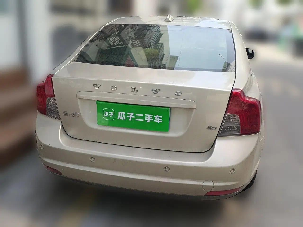 Volvo S40 2011 2.0L Automatic ZhiShang Edition — миниатюра 5