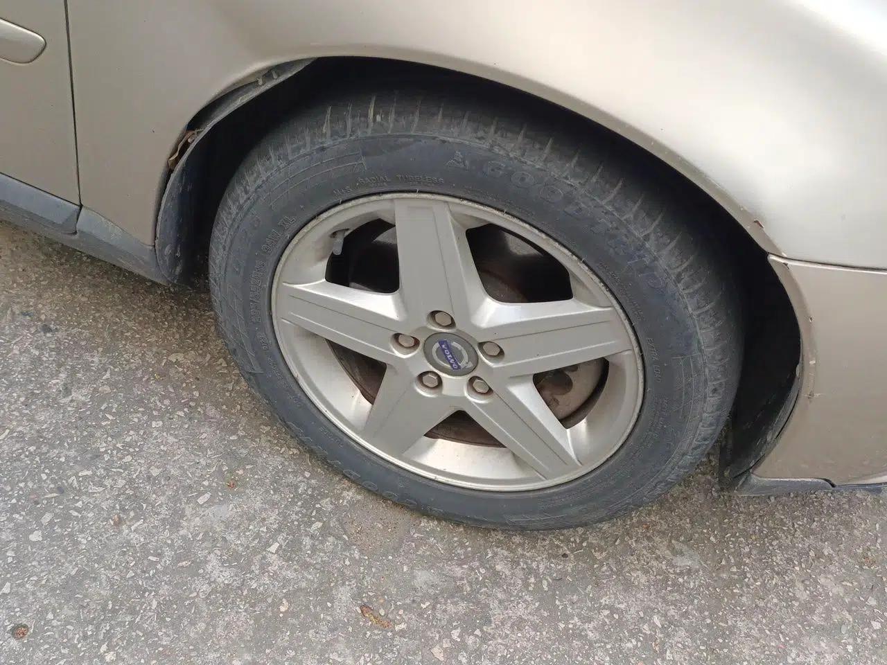 Volvo S40 2011 2.0L Automatic ZhiShang Edition — миниатюра 8