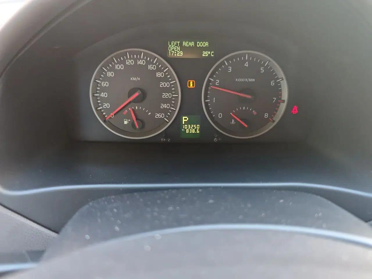 Volvo S40 2006 2.4i — миниатюра 13