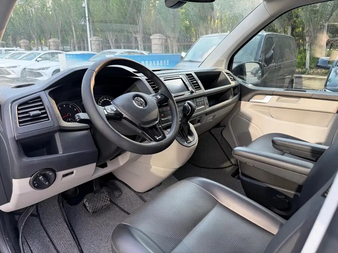 Caravelle 2018 2.0TSI 4WD Luxury 7-Seater — миниатюра 4