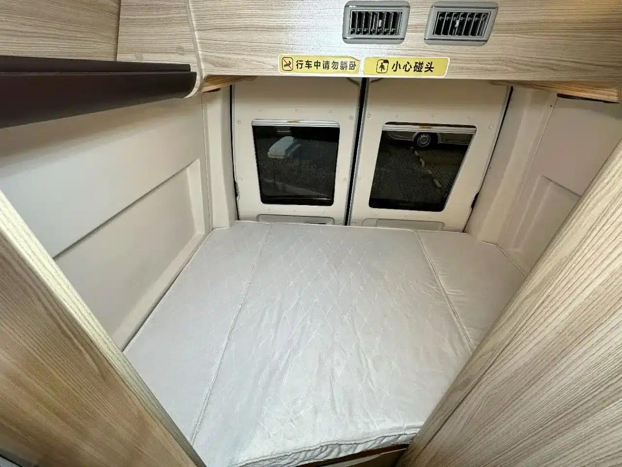 SAIC MAXUS V80 RV, 2019 model, B-type RV, long wheelbase. — миниатюра 9