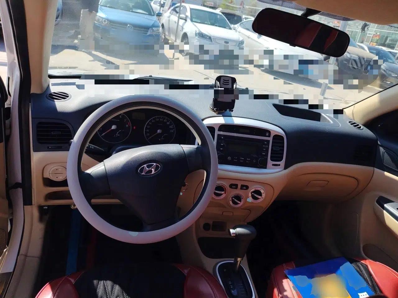 Hyundai Accent 2008 1.4 Automatic Comfort Edition — миниатюра 10
