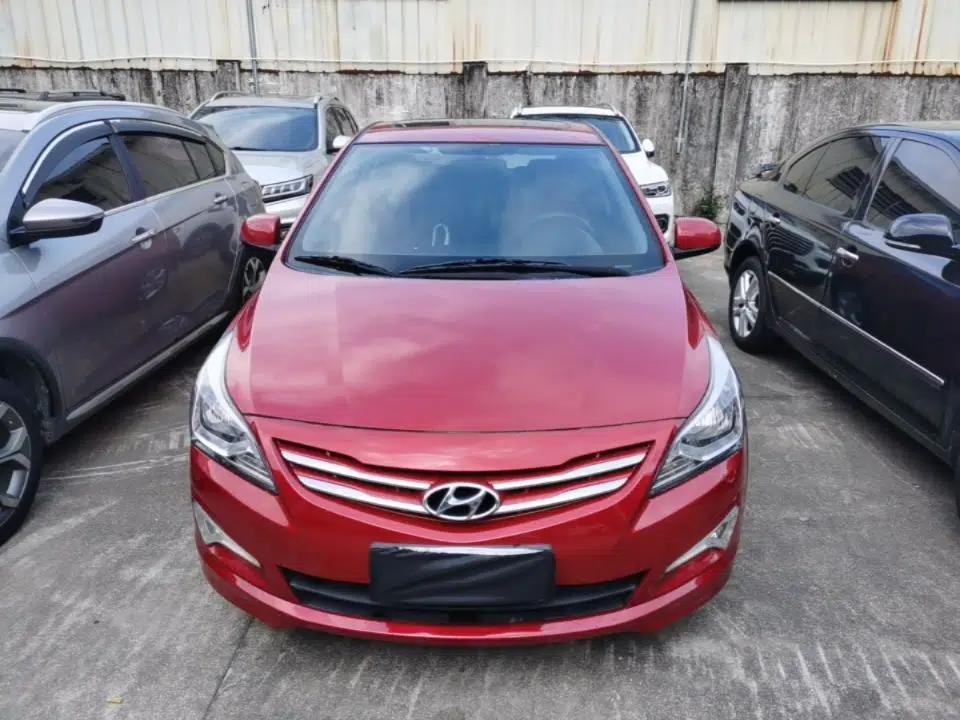 Hyundai Verna Ray 2016 1.4L Automatic Leading-Edge GLX — миниатюра 2