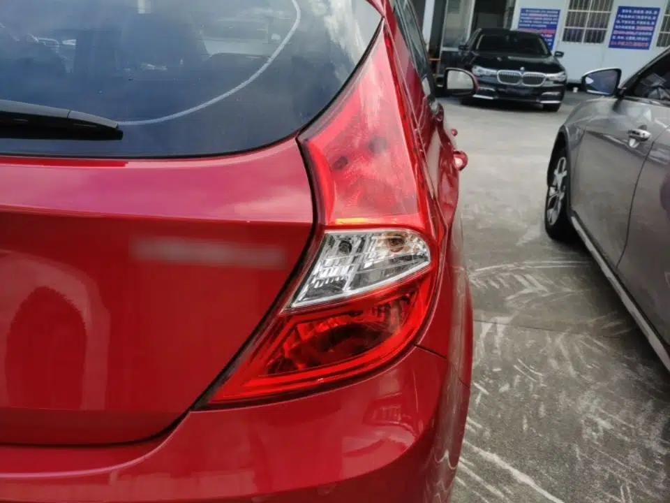 Hyundai Verna Ray 2016 1.4L Automatic Leading-Edge GLX — миниатюра 7