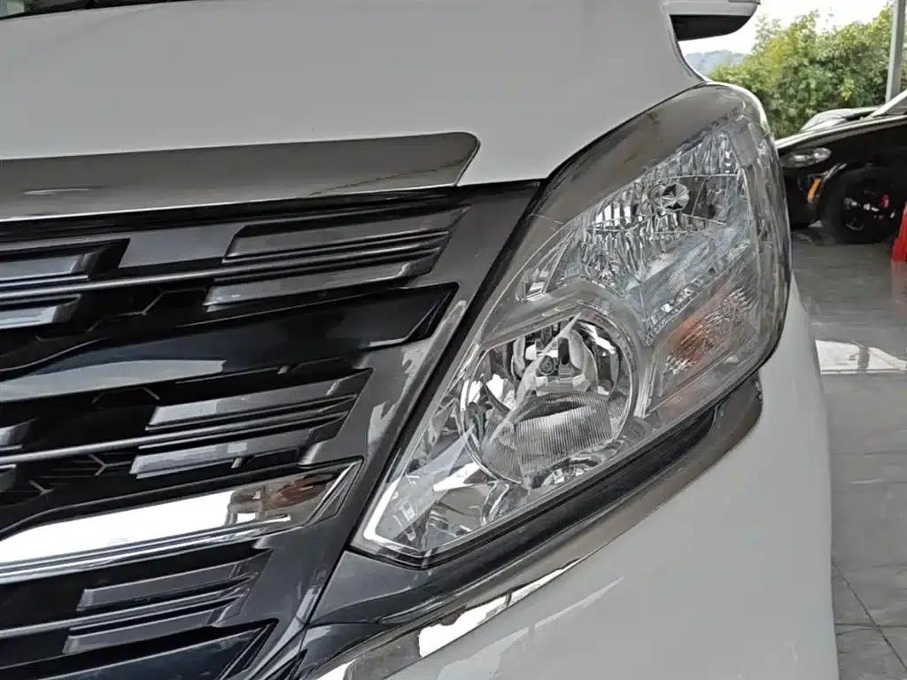 Lingzhi PLUS 2024 1.5T Manual Deluxe 7-Seater — миниатюра 24