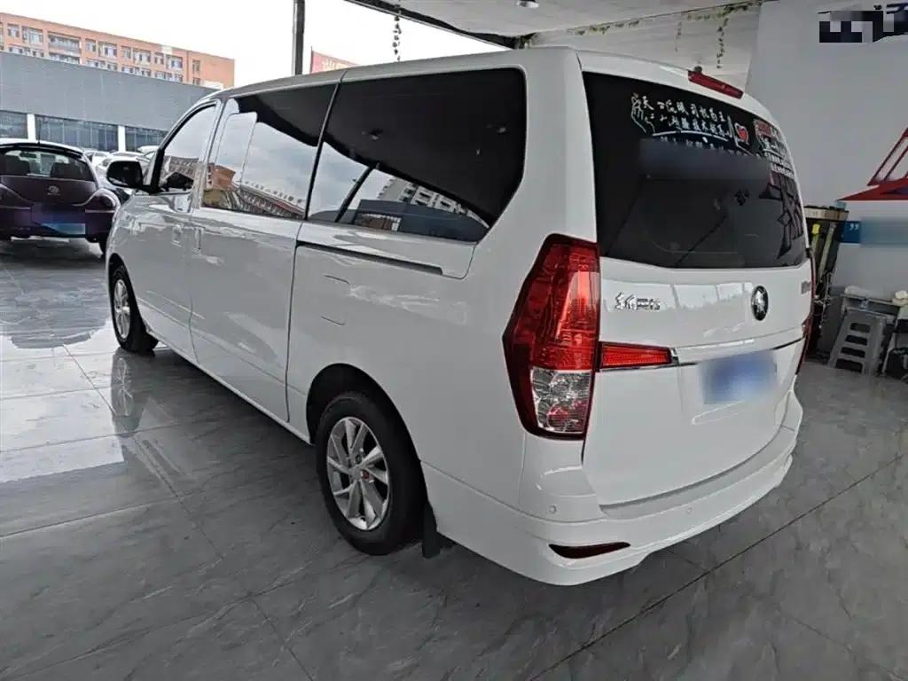 Lingzhi PLUS 2024 1.5T Manual Deluxe 7-Seater — миниатюра 5