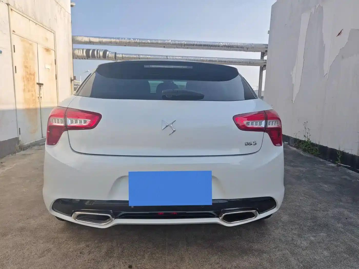 DS 5 2014 1.6T Luxury Edition THP160 — миниатюра 5