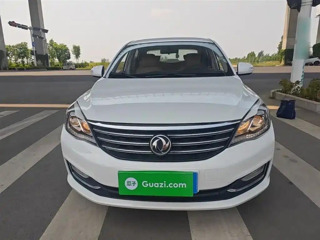 Dongfeng Fengshen A60 2016 Model 1.5L Manual Deluxe Edition — миниатюра 3