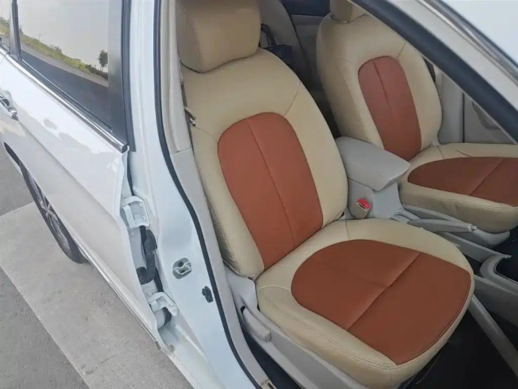 Dongfeng Fengshen A60 2016 Model 1.5L Manual Deluxe Edition — миниатюра 25