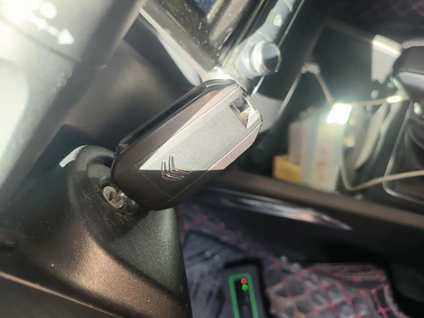Citroen C4 AIRCROSS Yunyi 2018 350THP Automatic Internet E-Zhi Edition — миниатюра 12