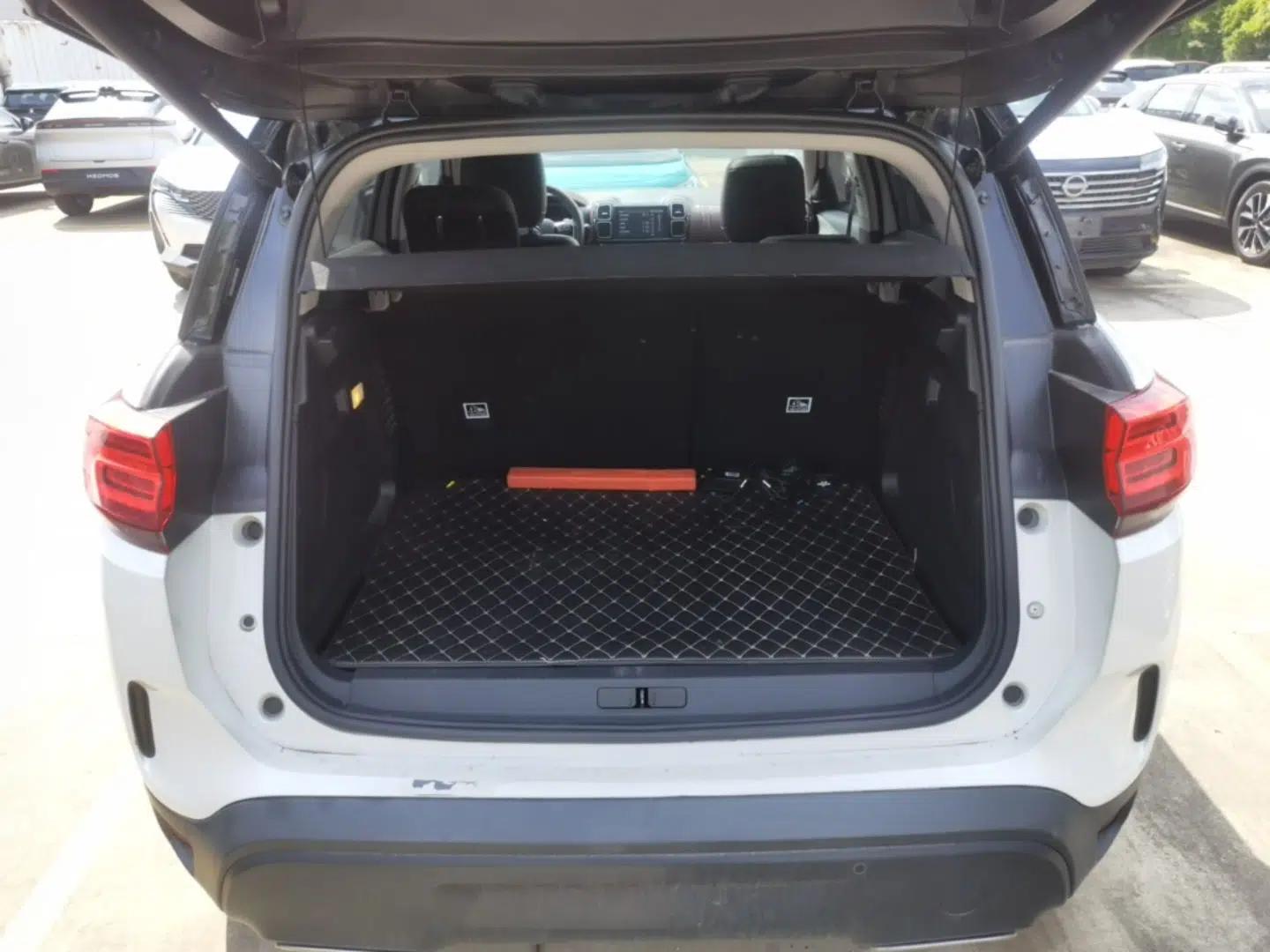 Citroen C5 AIRCROSS New Energy 2020 1.6T Four-Wheel Drive Plug-in Hybrid Luxury Model — миниатюра 22