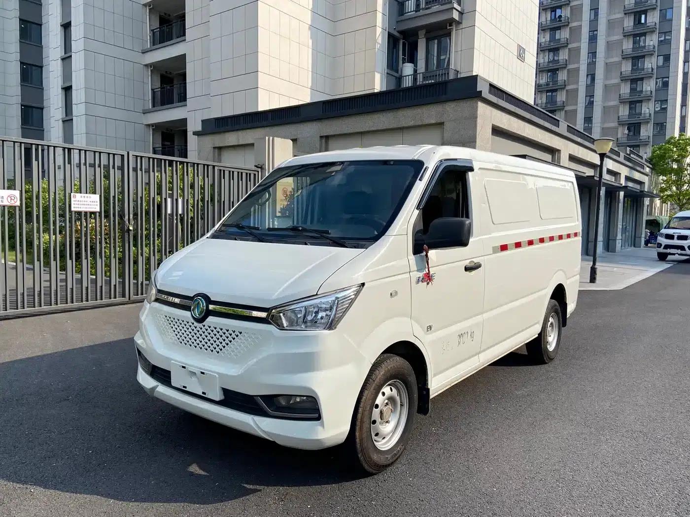 Yufeng EM26 2023 Standard Edition 41.472kWh Henan Lithium Power — миниатюра 1