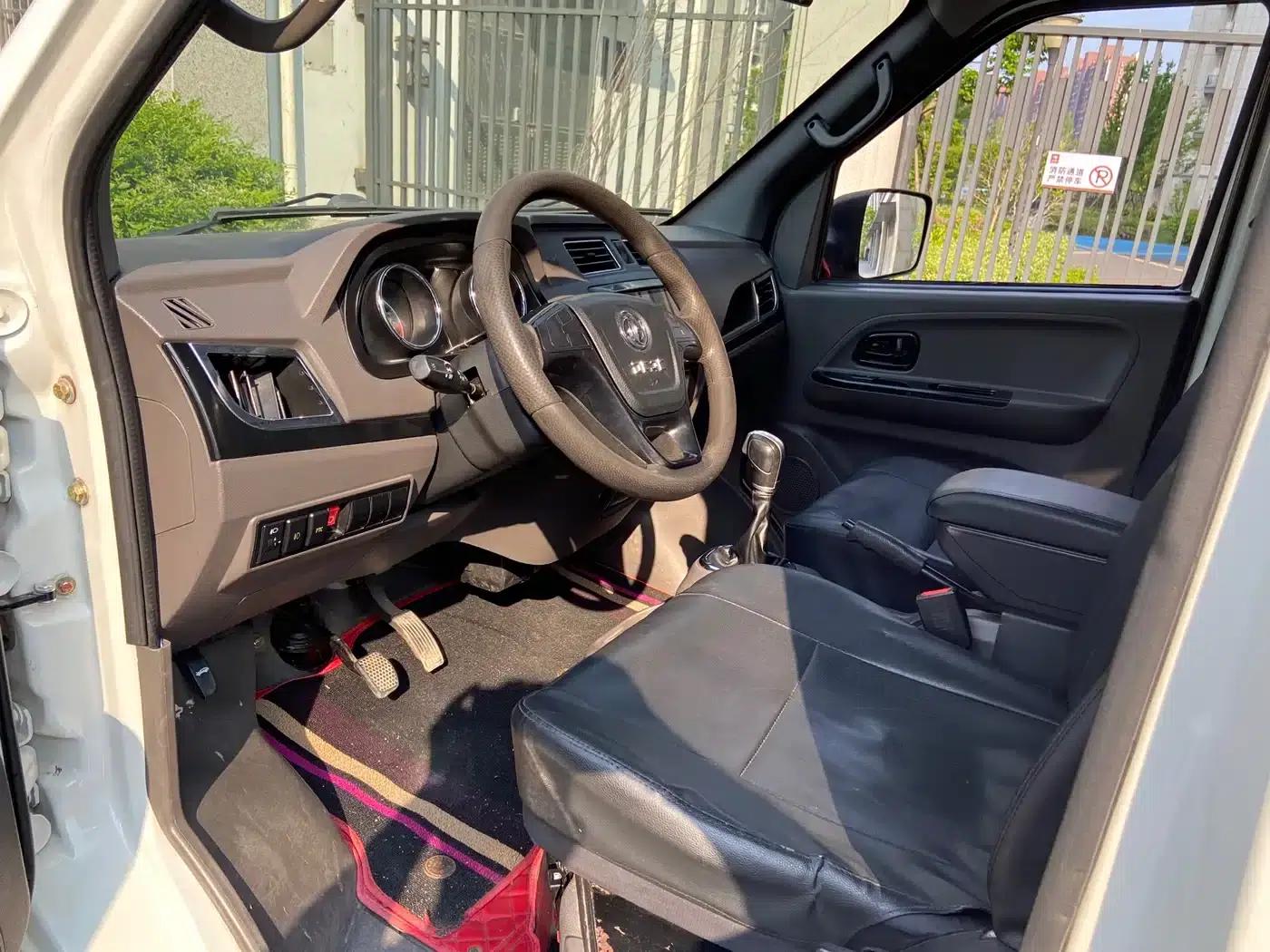 Yufeng EM26 2023 Standard Edition 41.472kWh Henan Lithium Power — миниатюра 12