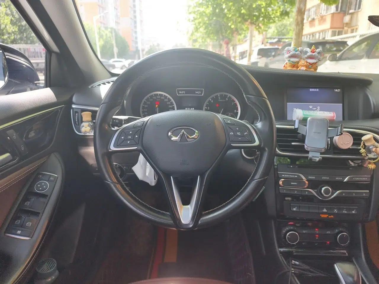Infiniti QX30 2017 2.0T Four-Wheel Drive Fashion Edition — миниатюра 11