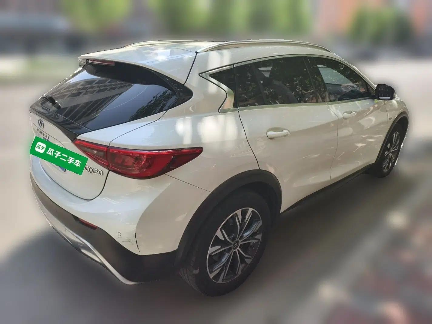Infiniti QX30 2017 2.0T Four-Wheel Drive Fashion Edition — миниатюра 6