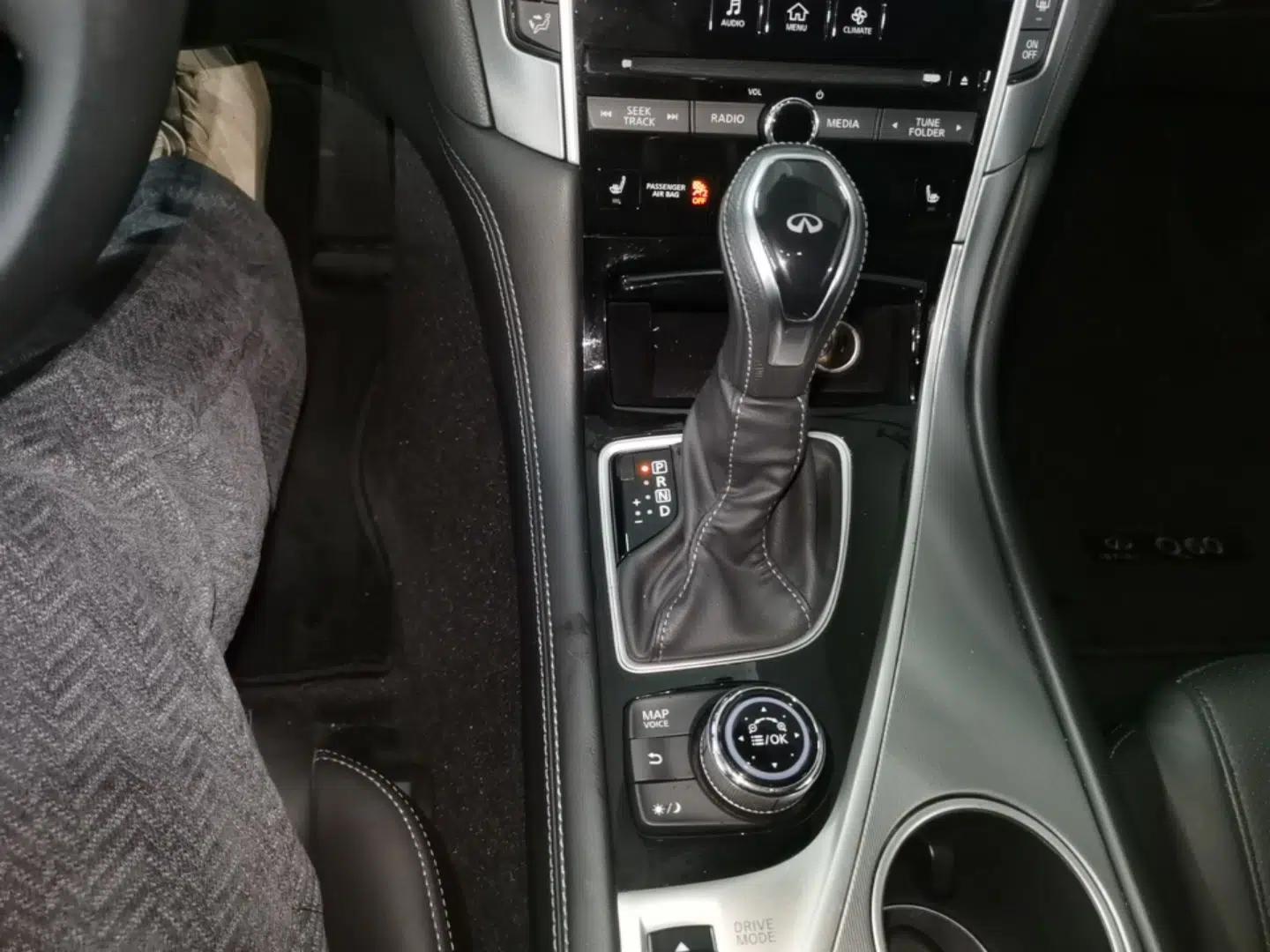 Infiniti Q60 2019 2.0T Luxury Edition — миниатюра 17