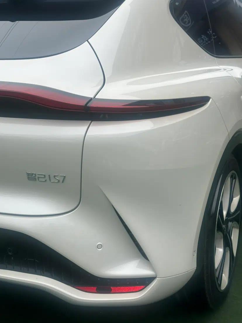IM LS7 2023 90 kWh Elite Rear-Drive Version — миниатюра 8