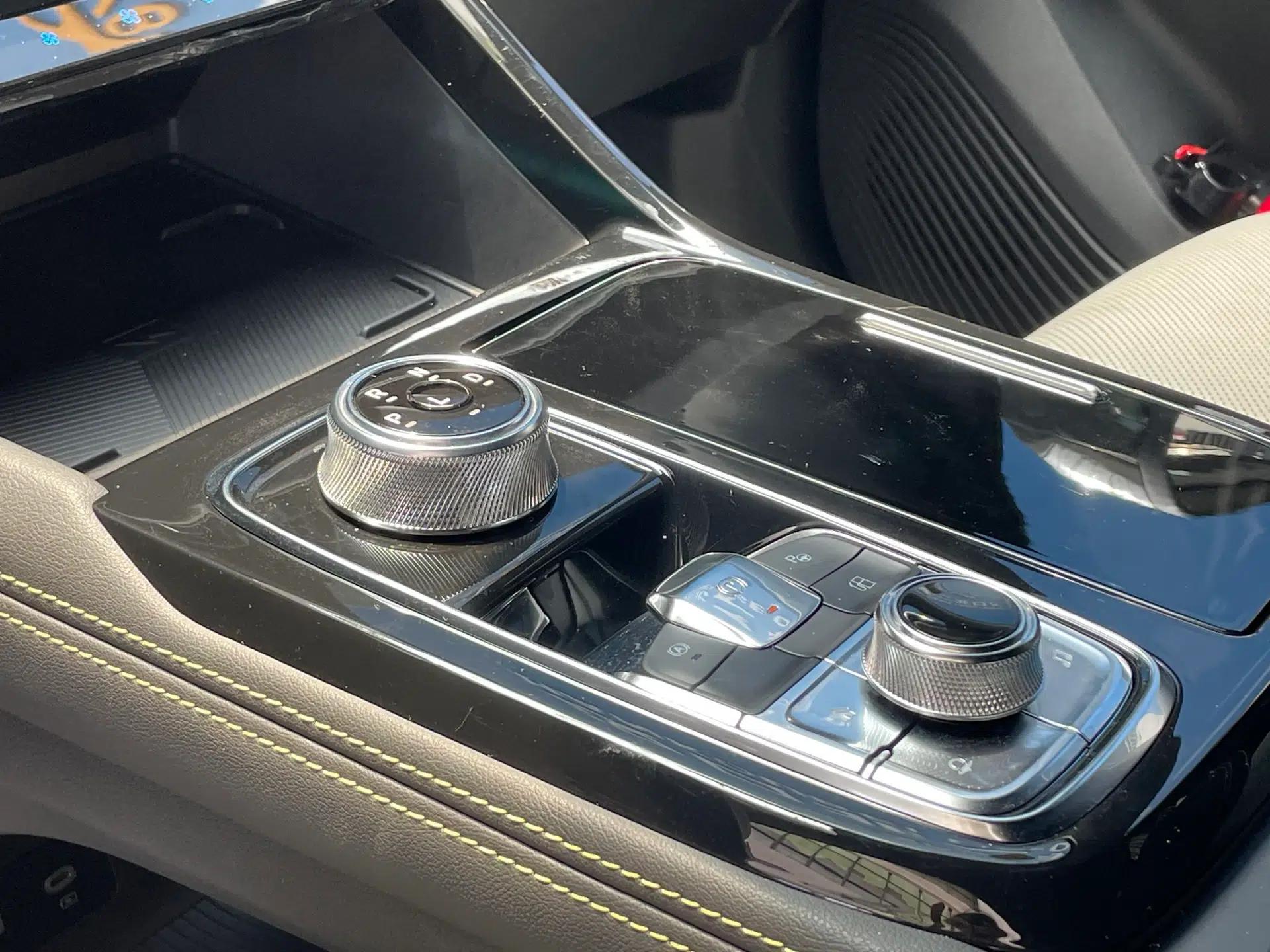 Ford Equator Sport New Energy 2025 Luxury Plus Version — миниатюра 13