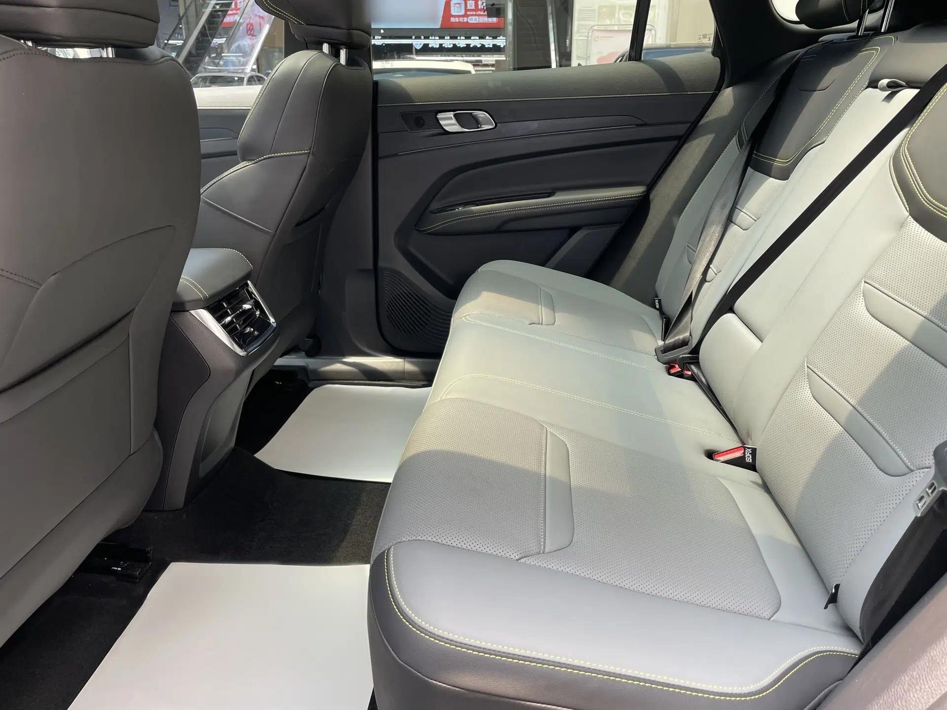 Ford Equator Sport New Energy 2025 Luxury Plus Version — миниатюра 18
